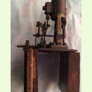 Vertical Live Model Steam Engine. Wood stand..