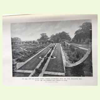 Houses and Gardens by E.L.Lutyens described and criticised by Lawrence Weaver.